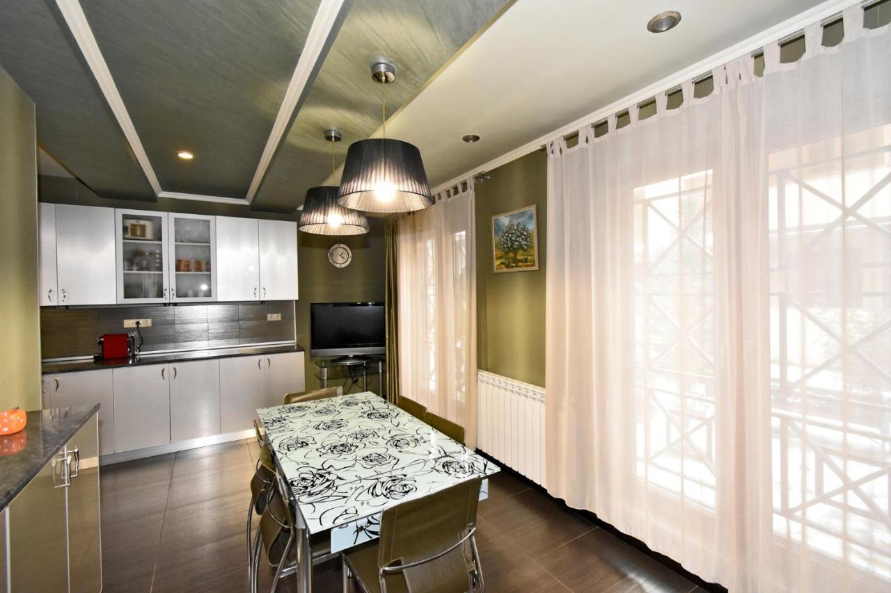 Dos Guest House Γιερεβάν Εξωτερικό φωτογραφία