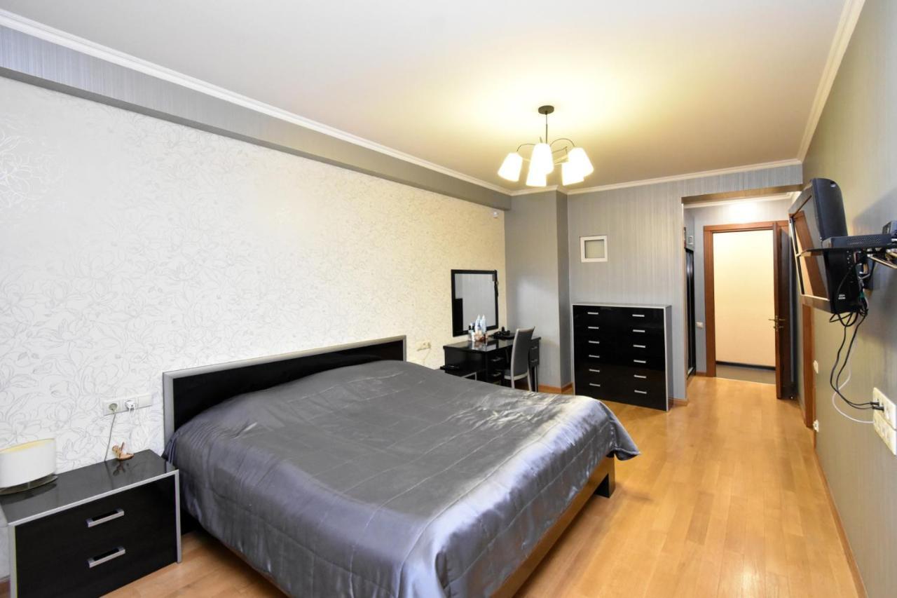 Dos Guest House Γιερεβάν Εξωτερικό φωτογραφία